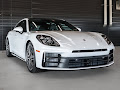 2025 Porsche Panamera 4