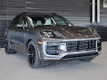 2025 Porsche Cayenne GTS